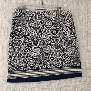 Talbots: Navy and Cream Floral Pencil Skirt, Side Zipper, Lined, Size: 8